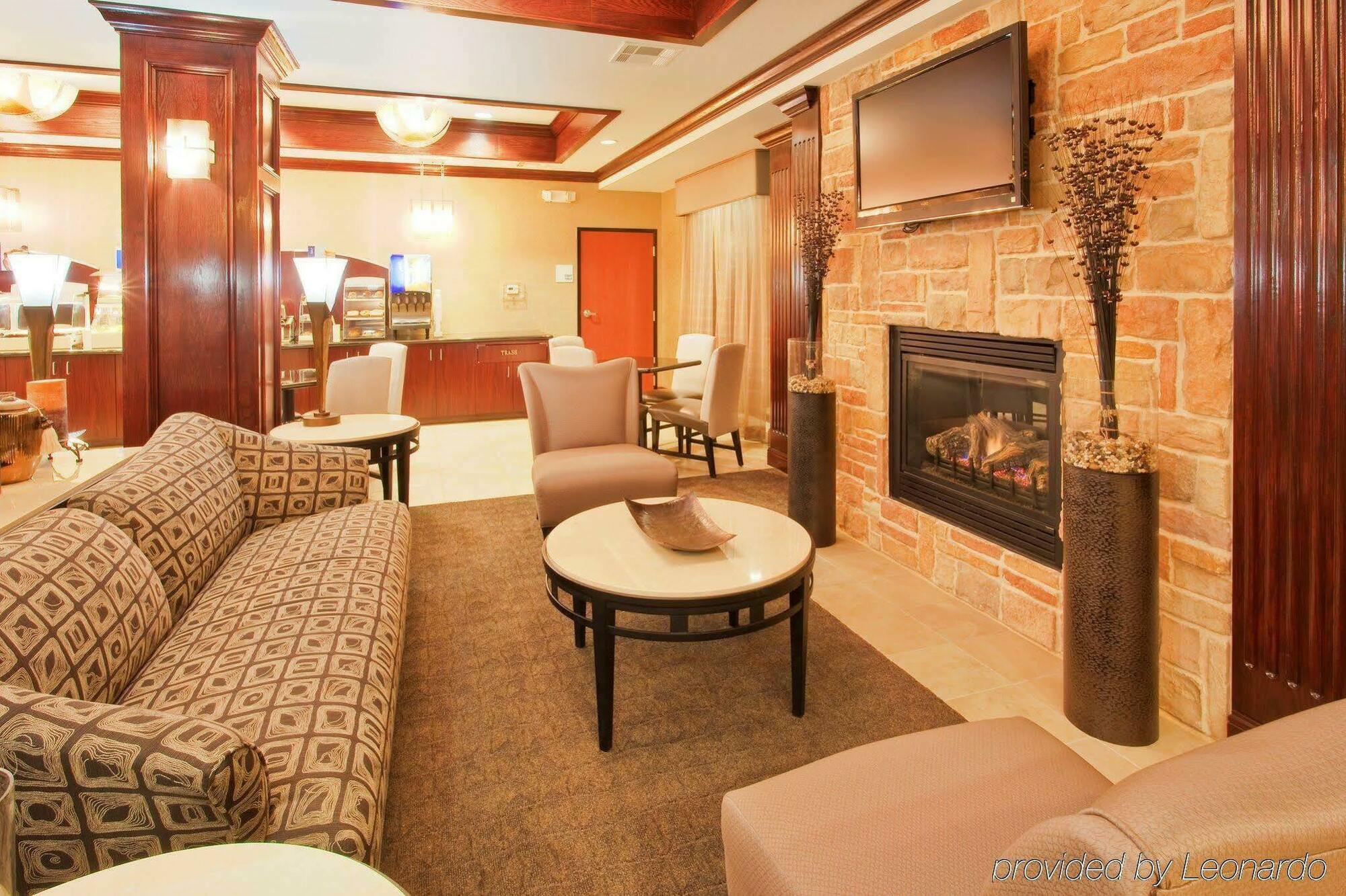 Red Lion Inn & Suites Mineral Wells Dış mekan fotoğraf